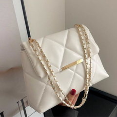Stylish White Quilted Bag with adorable chain - Waterproof & long lasting material