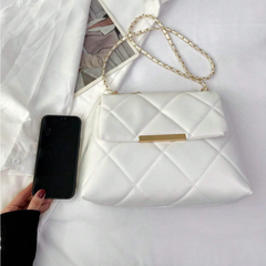 Stylish White Quilted Bag with adorable chain - Waterproof & long lasting material