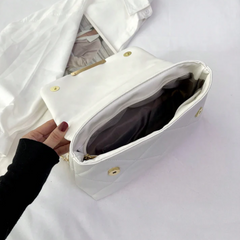 Stylish White Quilted Bag with adorable chain - Waterproof & long lasting material