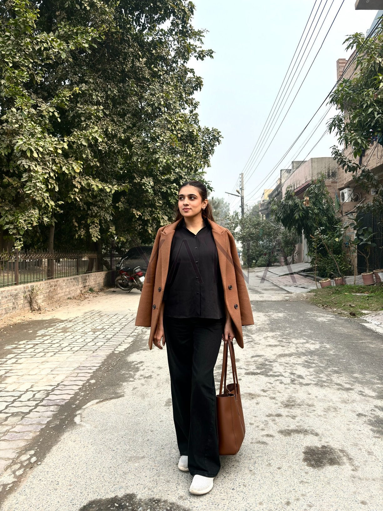 Carla Shoulder Tote Brown